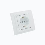 Grounded socket outlet with safety shutters, 16A, 250V