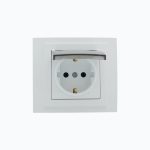 Grounded socket with cover 16A, 250 V