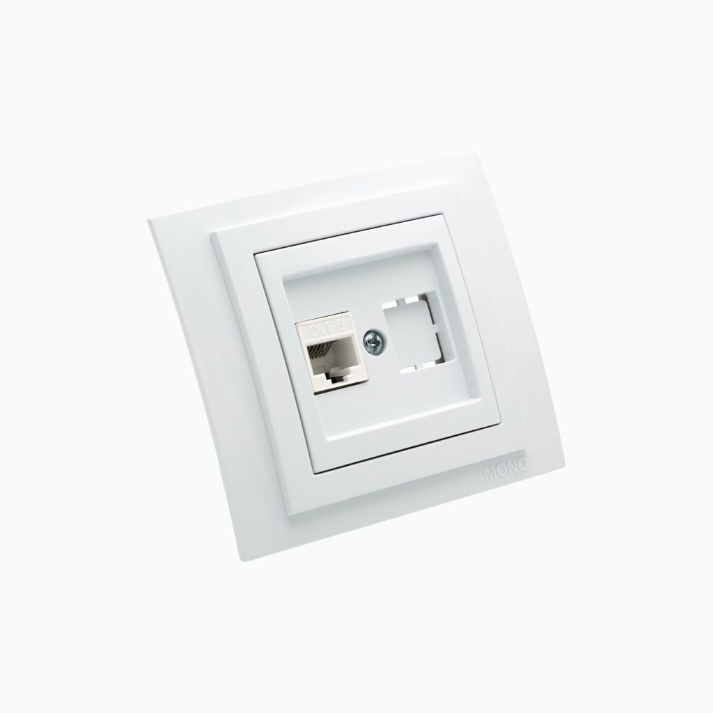 Розетка Компьютерная (Rj45 Cat 6)