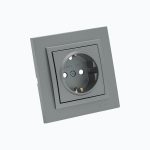 Розетка с заземлением и защитными  шторками 16A, 250 V