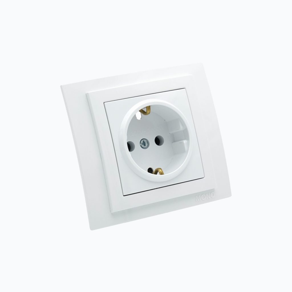 Grounded socket, 16A, 250V