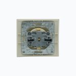 Розетка с заземлением, крышкой и защитными шторками 16A, 250 V