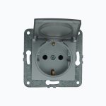 Розетка с заземлением и крышкой 16A, 250 V