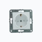Grounded socket outlet with safety shutters, 16A, 250V