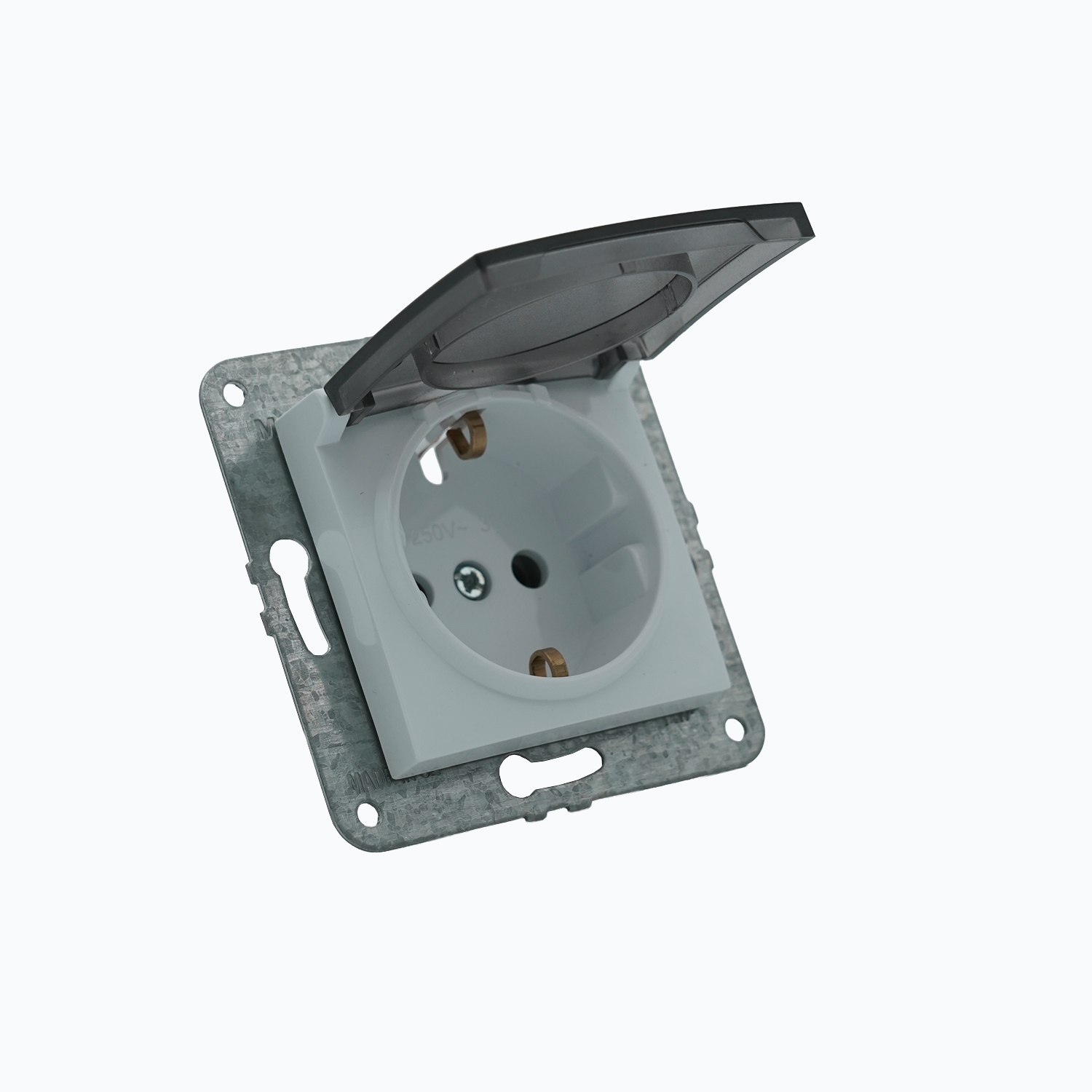Розетка с заземлением и крышкой 16A, 250 V