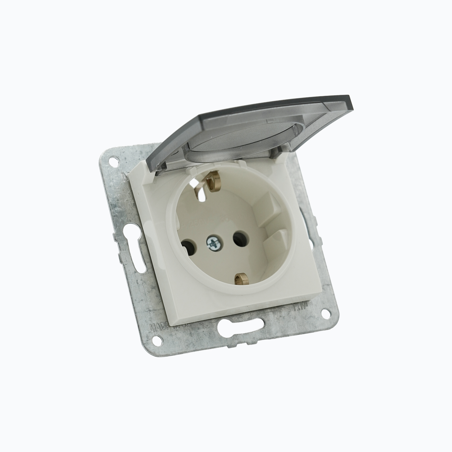 Розетка с заземлением и крышкой 16A, 250 V
