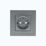 Socket outlet with earth contact and safety shutters, 16A, 250V