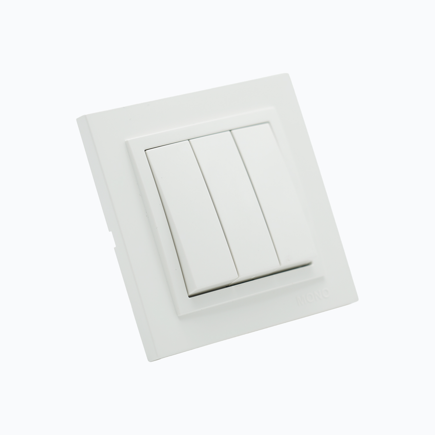 Uch klavishali kalit  10AX, 250 V
