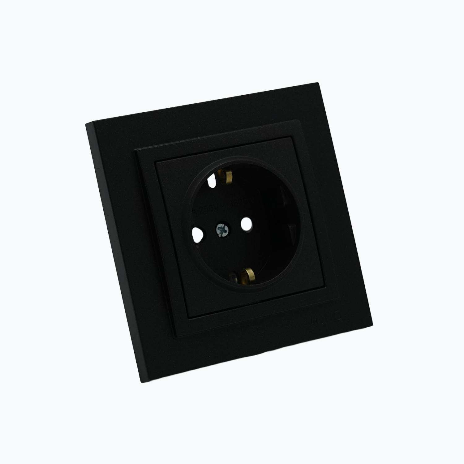 Розетка с заземлением и защитными  шторками 16A, 250 V