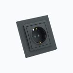 Розетка с заземлением и защитными  шторками 16A, 250 V