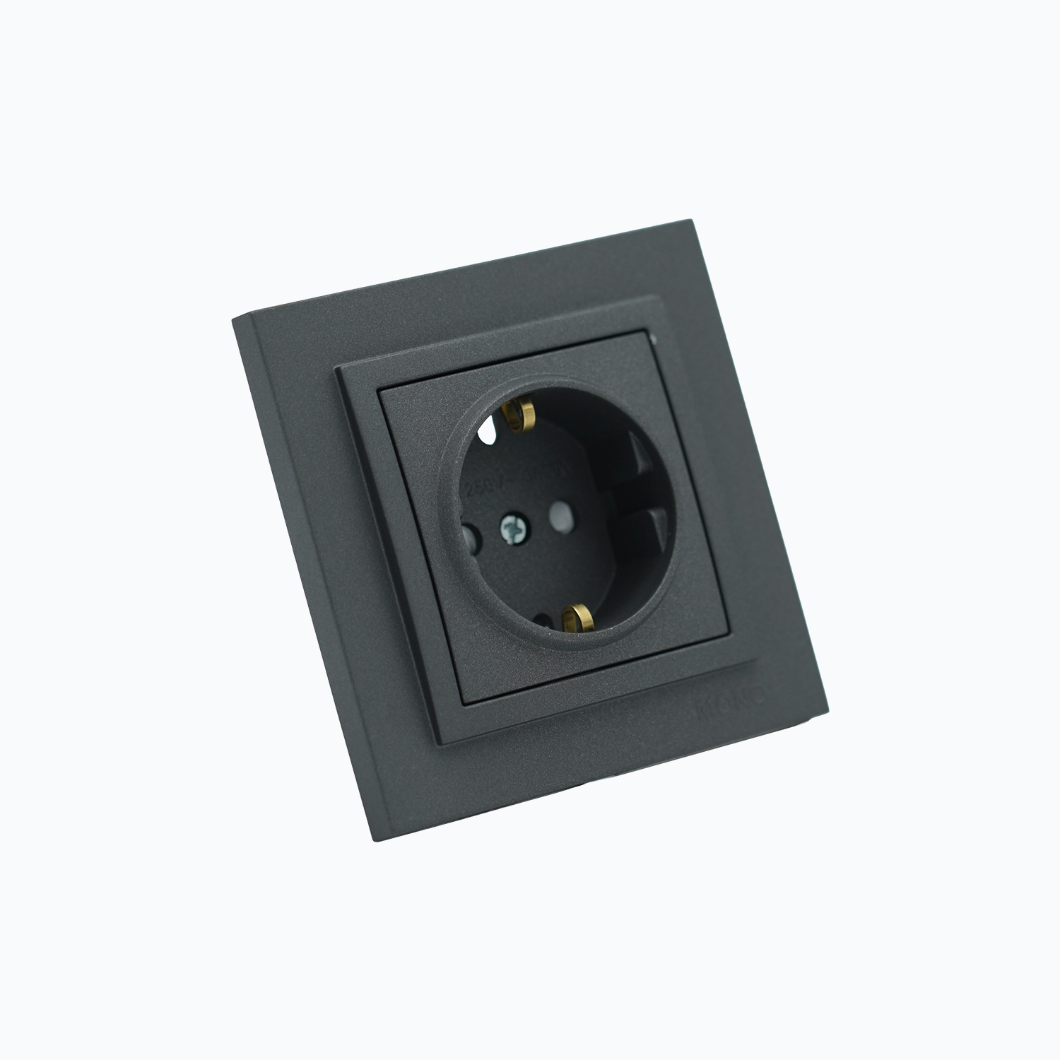 Розетка с заземлением и защитными  шторками 16A, 250 V