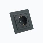 Розетка с заземлением 16A, 250 V