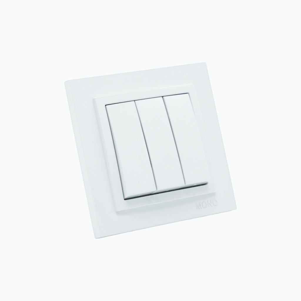 Three-gang switch 10AX, 250 V