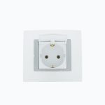 Розетка с заземлением и  крышкой 16A, 250 V