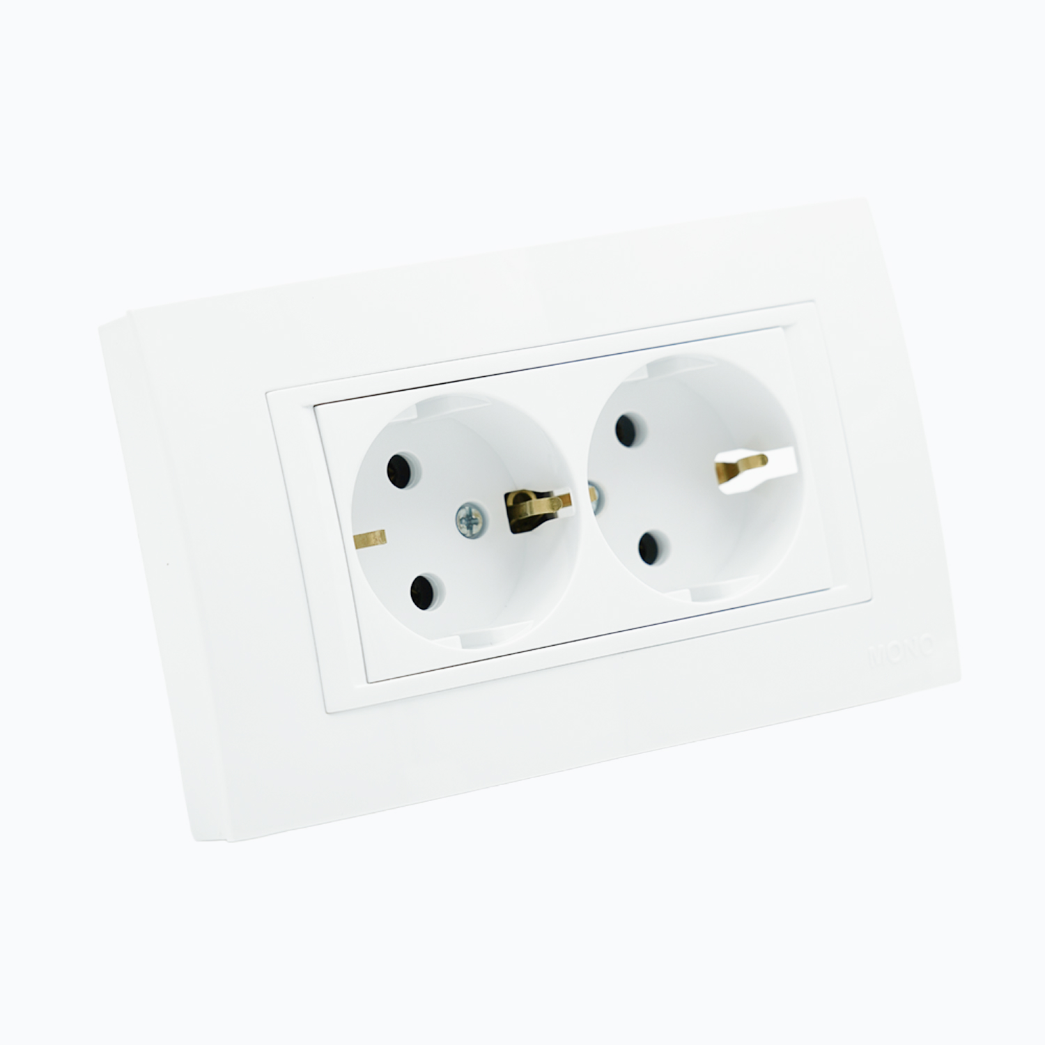 Розетка двойная с заземлением 16A, 250 V