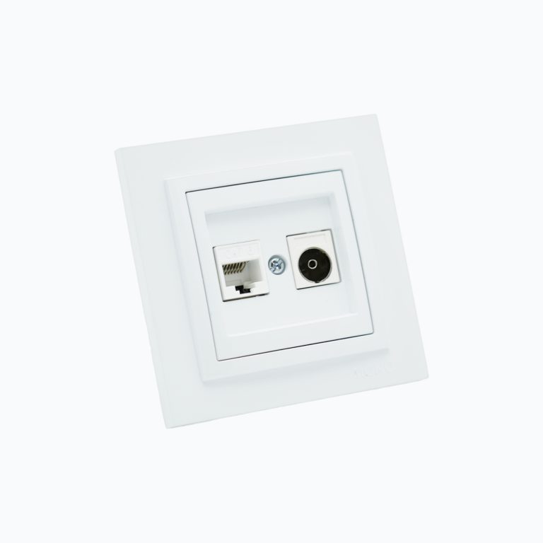 Data socket outlet (Cat 6) + TV terminal outlet (0,5 dB) (F)