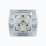 Grounded socket with cover 16A, 250 V