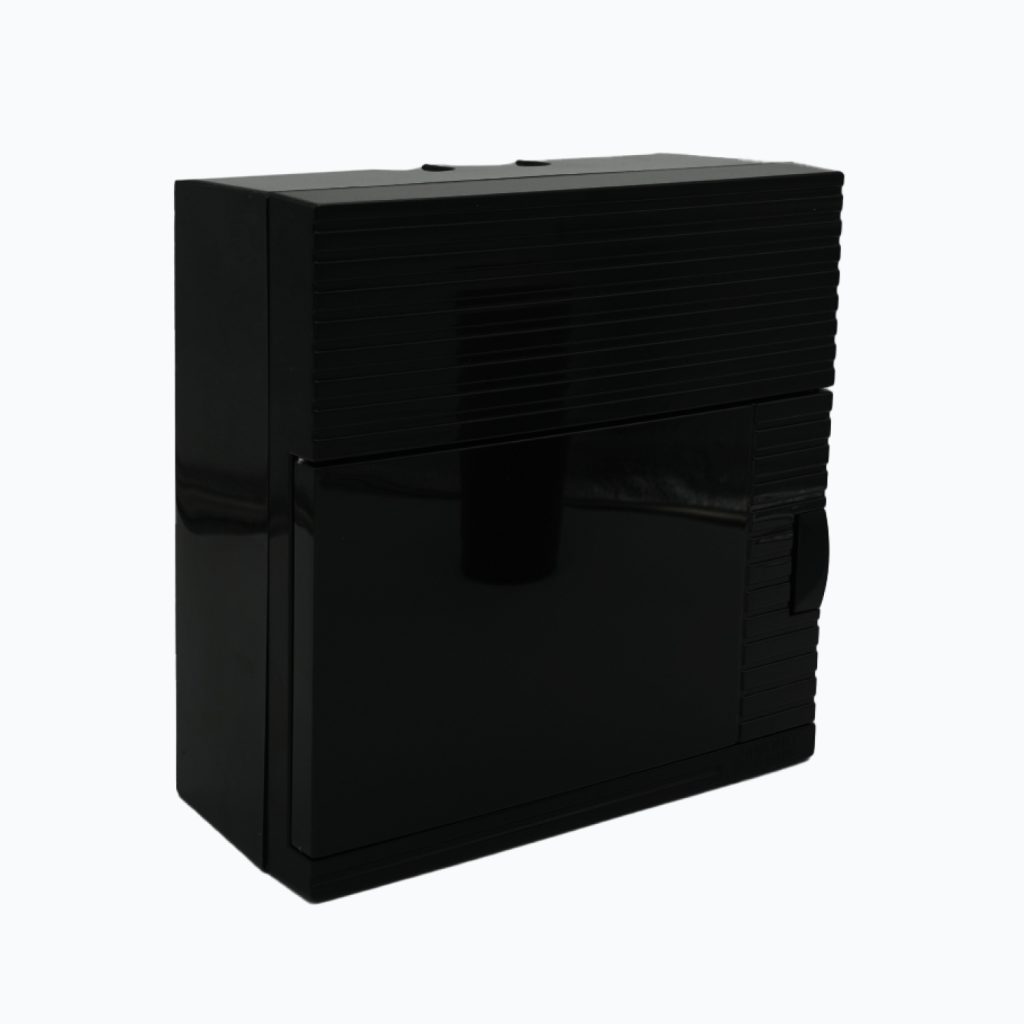 8-way surface-mounted distribution board